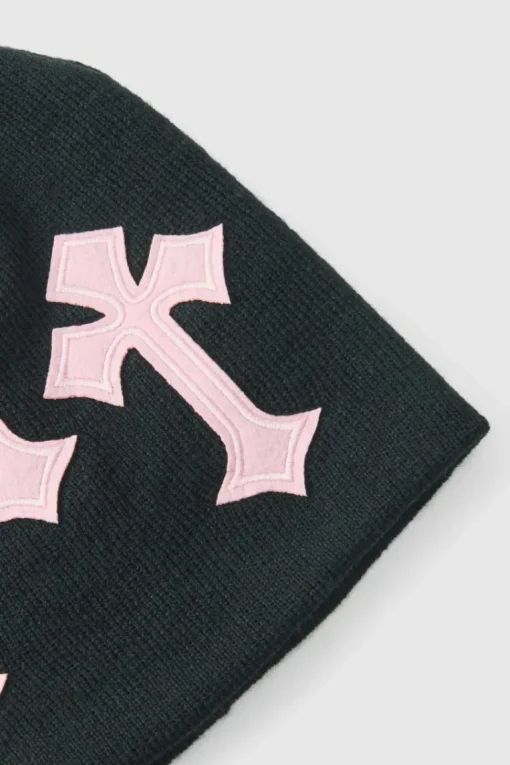 Applique Ribbed Cross Beanie