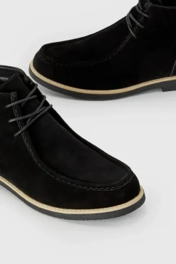Apron Front Desert Boot