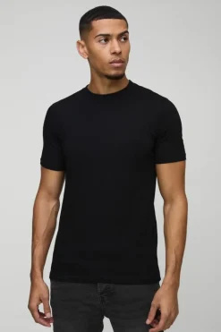 Basic Muscle Fit Crew Neck T-Shirt