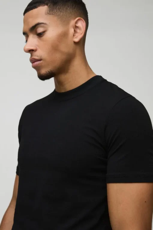 Basic Muscle Fit Crew Neck T-Shirt