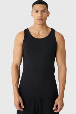 Basic Muscle Fit Vest