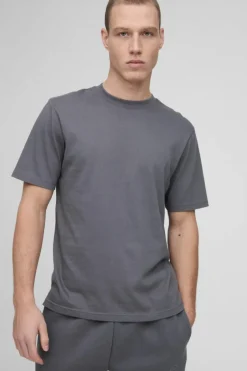 Basic Slim Fit Crew Neck T-Shirt