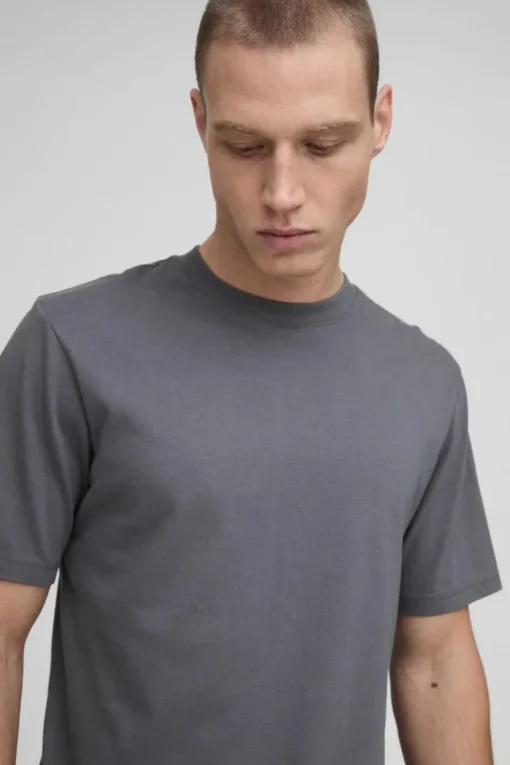 Basic Slim Fit Crew Neck T-Shirt
