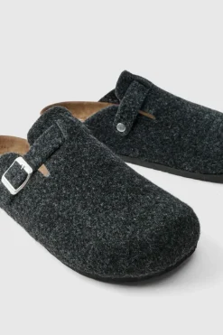 Black Felt Mule