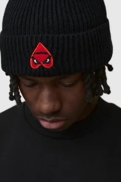 Black Heart Graphic Ribbed Beanie