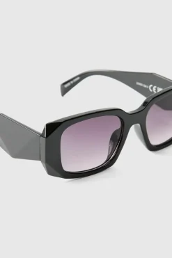 Black Rectangular Sunglasses
