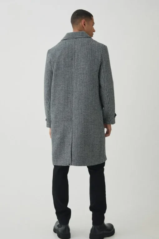 Check Collared Overcoat In Black