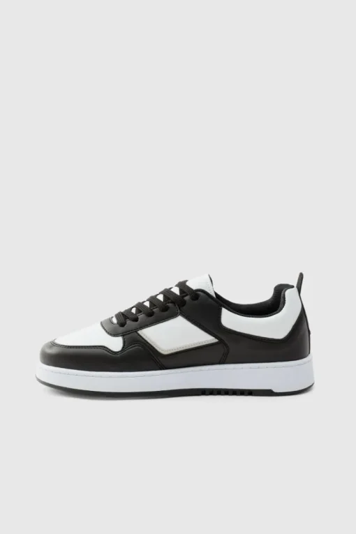 Contrast Chunky Trainers In Black