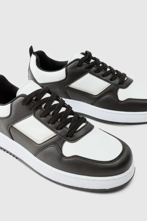 Contrast Chunky Trainers In Black