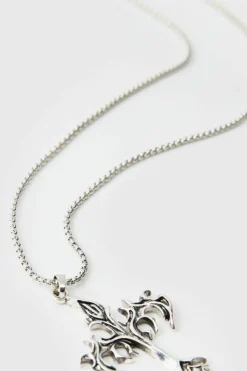 Cross Pendant Necklace
