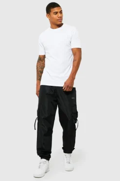 Elasticated Waist Slim Fit Man Shell Cargo Jogger