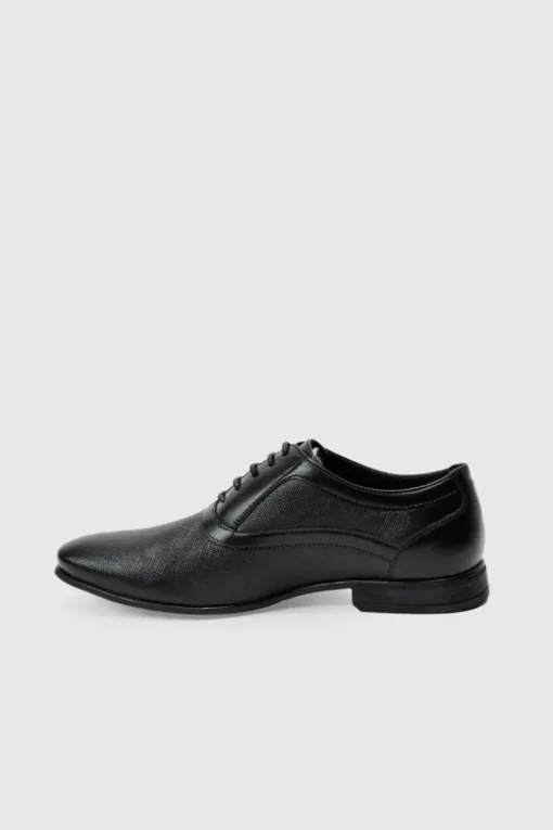 Embossed Faux Leather Oxford