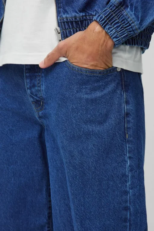 Embroidered Relaxed Fit Jeans