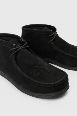 Faux Suede Apron Front Embossed Branding Shoes In Black
