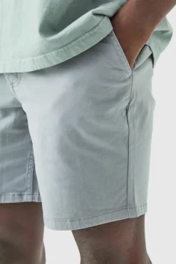 Fixed Waist Slim Fit Chino Shorts
