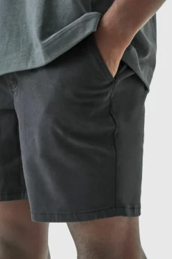 Fixed Waist Slim Fit Chino Shorts