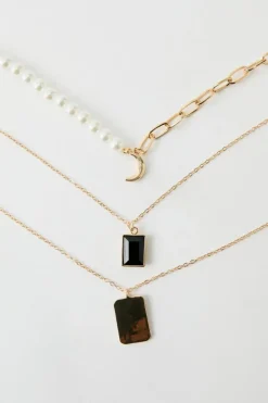 Layered Pearl and Gold Hardware Necklace