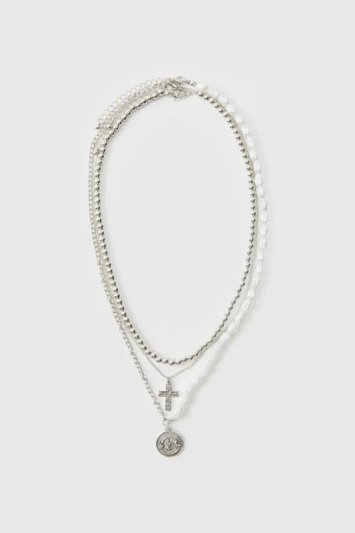 Layered Pearl Necklace With Pendants