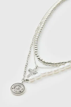 Layered Pearl Necklace With Pendants