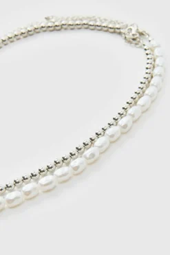 Layered Pearl Necklace With Pendants