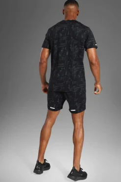 Man Active Abstract Print Reg Fit T-Shirt
