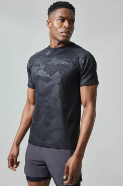 Man Active Camo Raglan Performance T-shirt