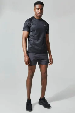 Man Active Camo Raglan Performance T-shirt