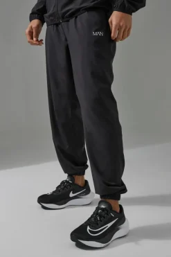 Man Active Cuffed Hem Regular Fit Jogger