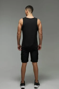 Man Active Engineered Performance Reg Fit Vest