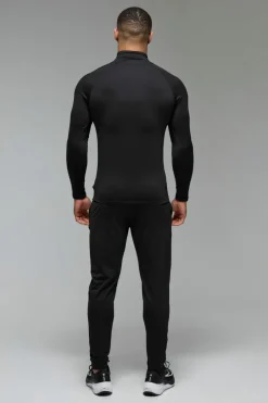 Man Active Fleece Back Performance Slim Fit 1/4 Zip