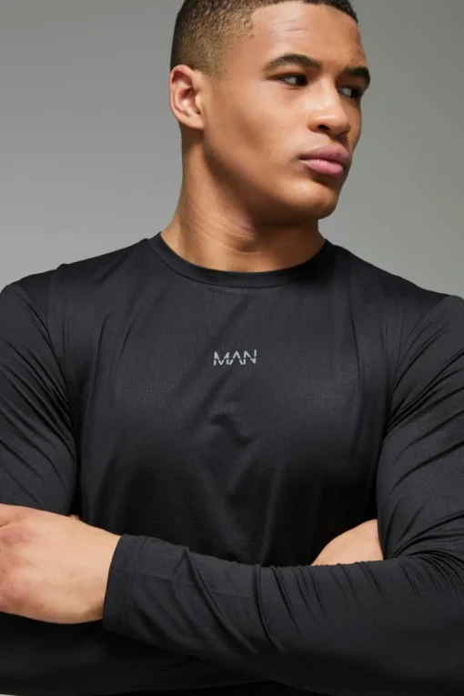 Man Active Grid Texture Regular Fit Long Sleeve