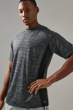 Man Active Gym Lightweight T Shirt