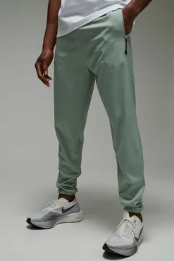 Man Active Gym Tapered Jogger