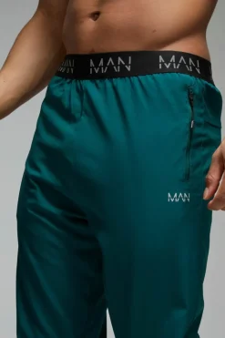Man Active Gym Tapered Jogger