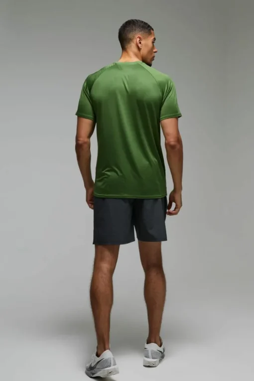 Man Active 7inch Perforated Grid Short