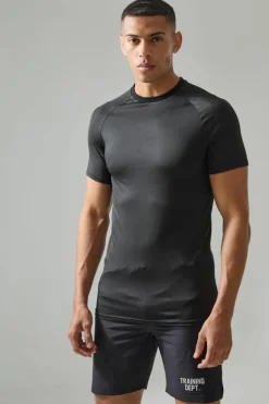 Man Active Lightweight Essentials Gym Muscle Fit Raglan T-shirt