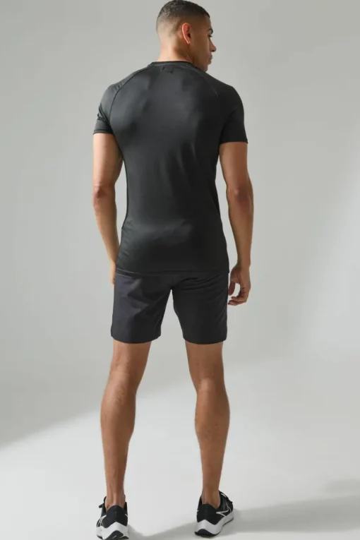 Man Active Lightweight Essentials Gym Muscle Fit Raglan T-shirt