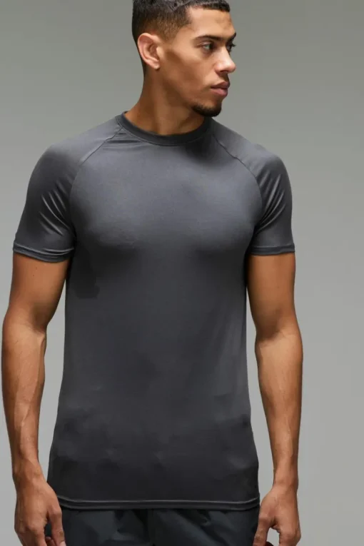 Man Active Lightweight Essentials Gym Muscle Fit Raglan T-shirt