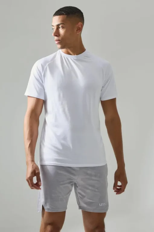 Man Active Lightweight Essentials Gym Raglan T-shirt