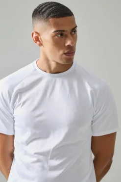 Man Active Lightweight Essentials Gym Raglan T-shirt