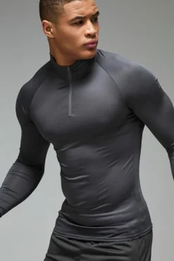 Man Active Lightweight Essentials Gym Raglan Muscle Fit 1/4 Zip