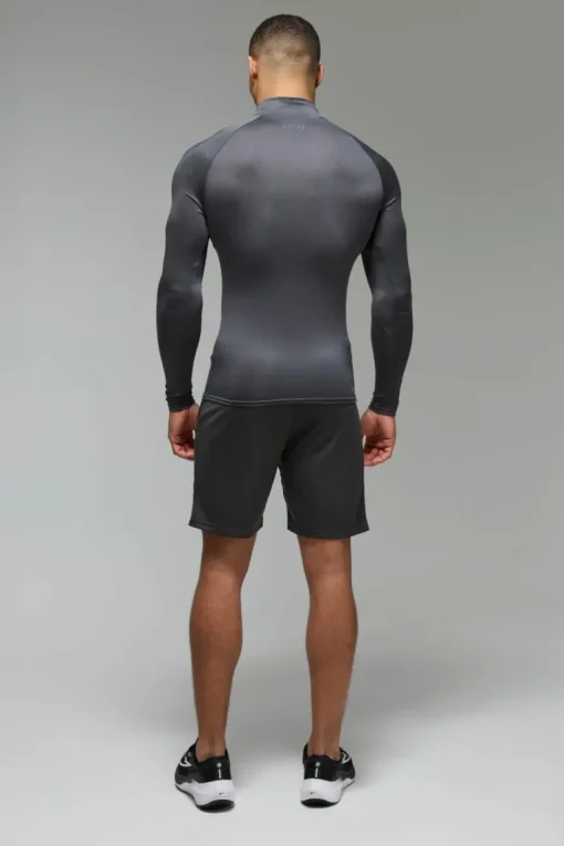 Man Active Lightweight Essentials Gym Raglan Muscle Fit 1/4 Zip