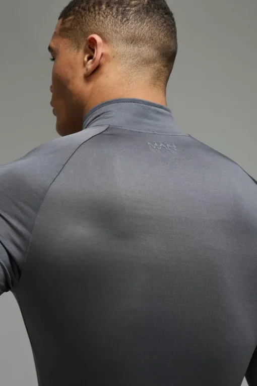 Man Active Lightweight Essentials Gym Raglan Muscle Fit 1/4 Zip