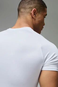 Man Active Lightweight Essentials Gym Muscle Fit Raglan T-shirt