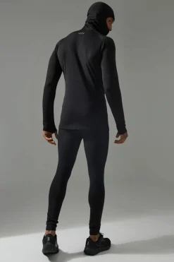 Man Active Long Sleeved Head Cover Base Layer