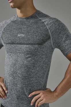Man Active Muscle Fit Seamless Marl T-shirt