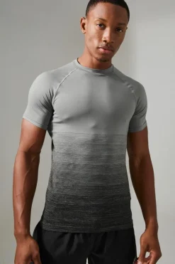 Man Active Ombre Seamless Muscle Fit T-shirt