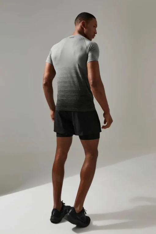 Man Active Ombre Seamless Muscle Fit T-shirt