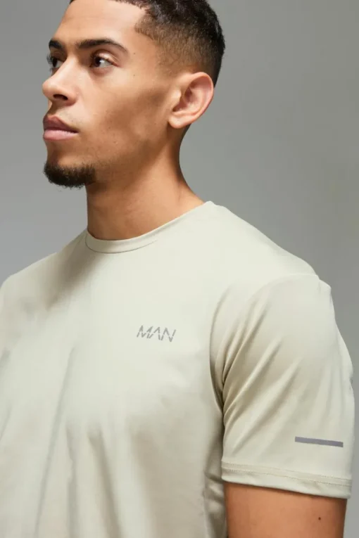 Man Active Performance Regular Fit T-shirt