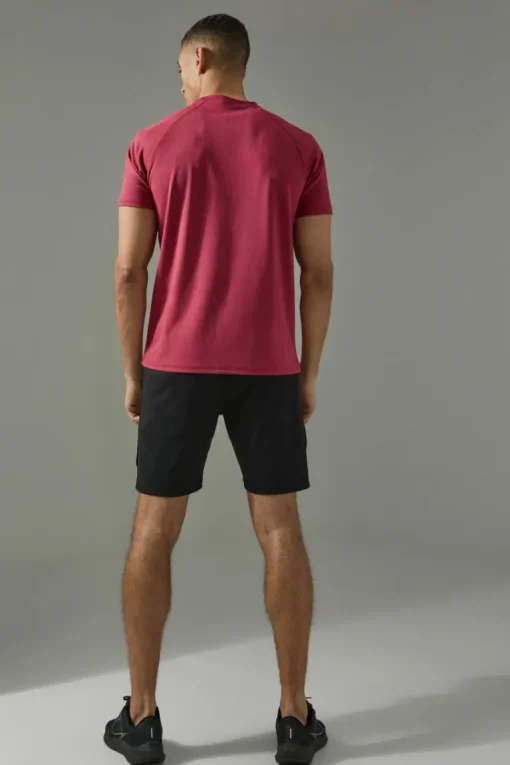 Man Active Performance T Shirt & Short Set